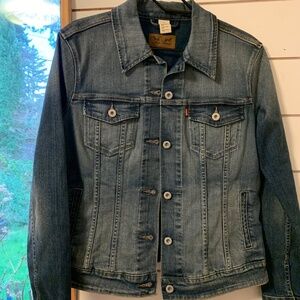 Levi's Jean Jacket - women's/like new